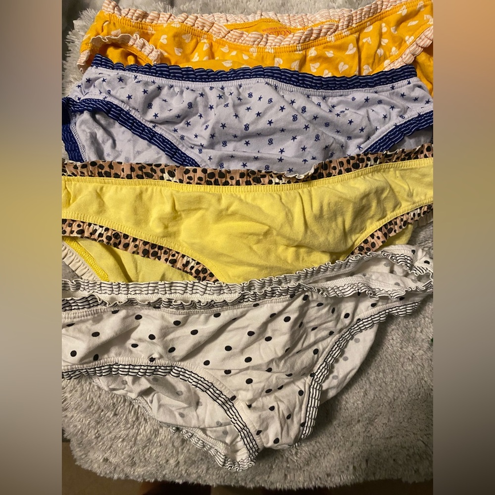 4 pairs of hiphugger